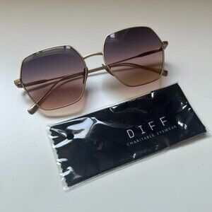 DIFF EYEWEAR Harlowe Sunglasses | Gold Frame | Twilight Gradient Lenses | NEW